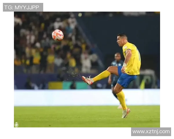 足球球星进球视频：缩小头像与胖身体形成强烈反差引热议